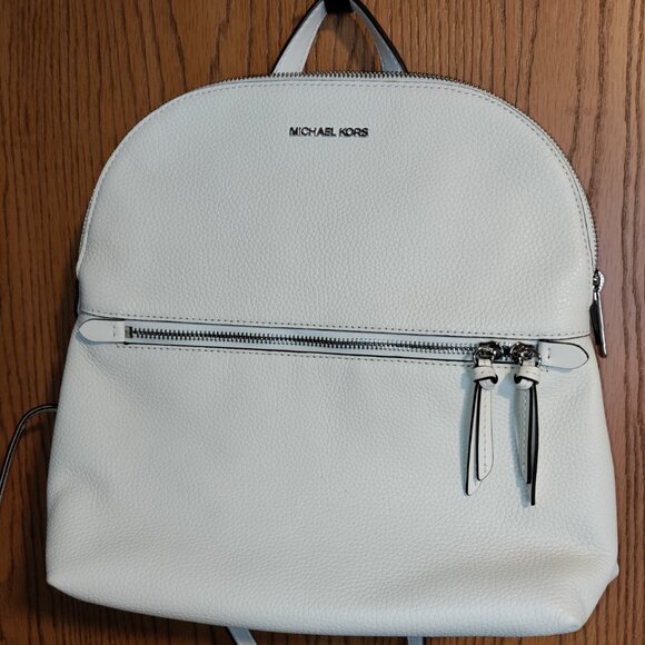 Michael Kors Dallas Medium Backpack - Picture 2 of 5